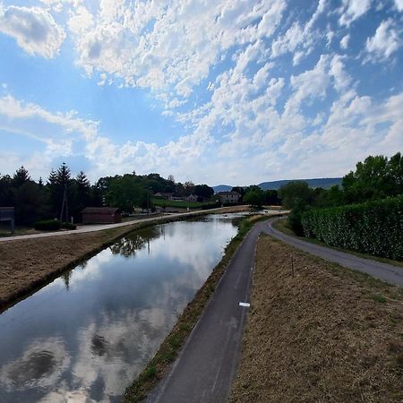 Aupres Du Lavoir Remigny 외부 사진